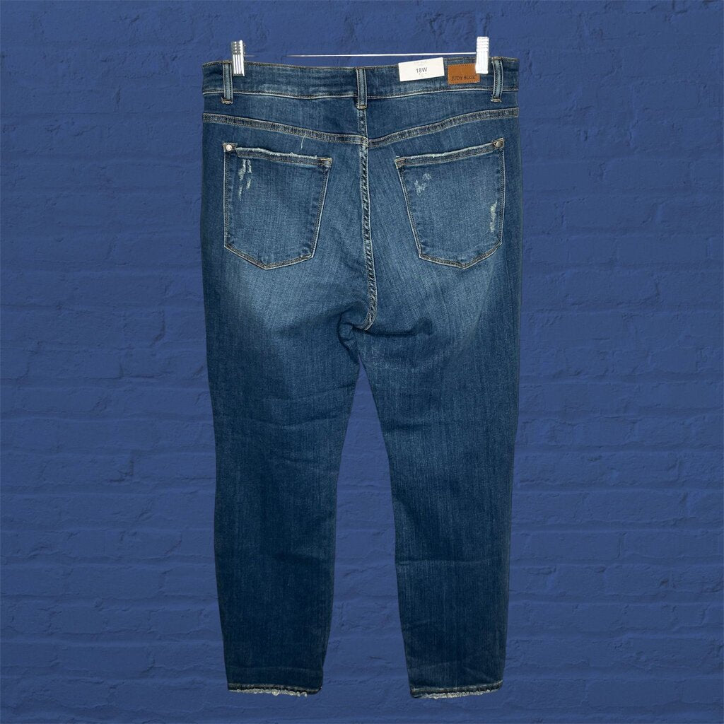 Judy Blue 18W Jeans... NWT