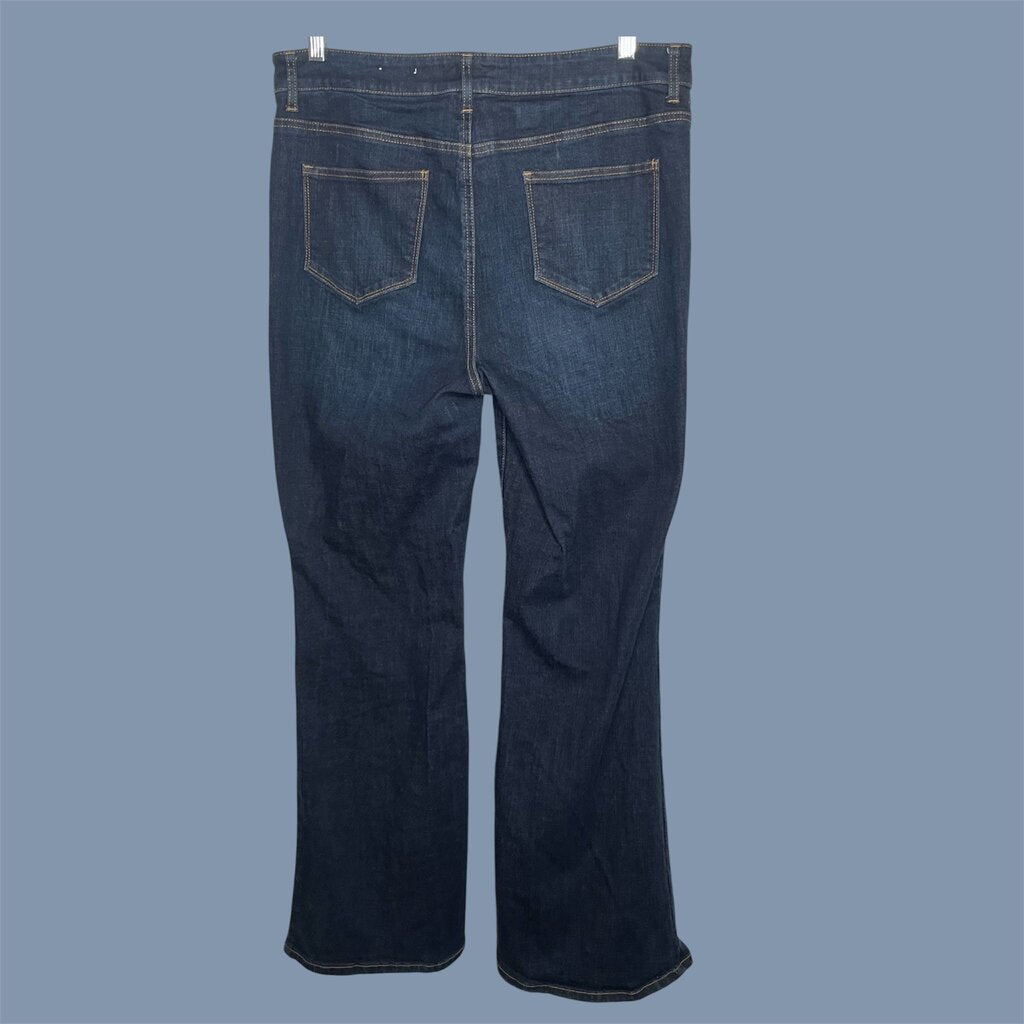 Chicos 2.5 (14) Flare Jeans