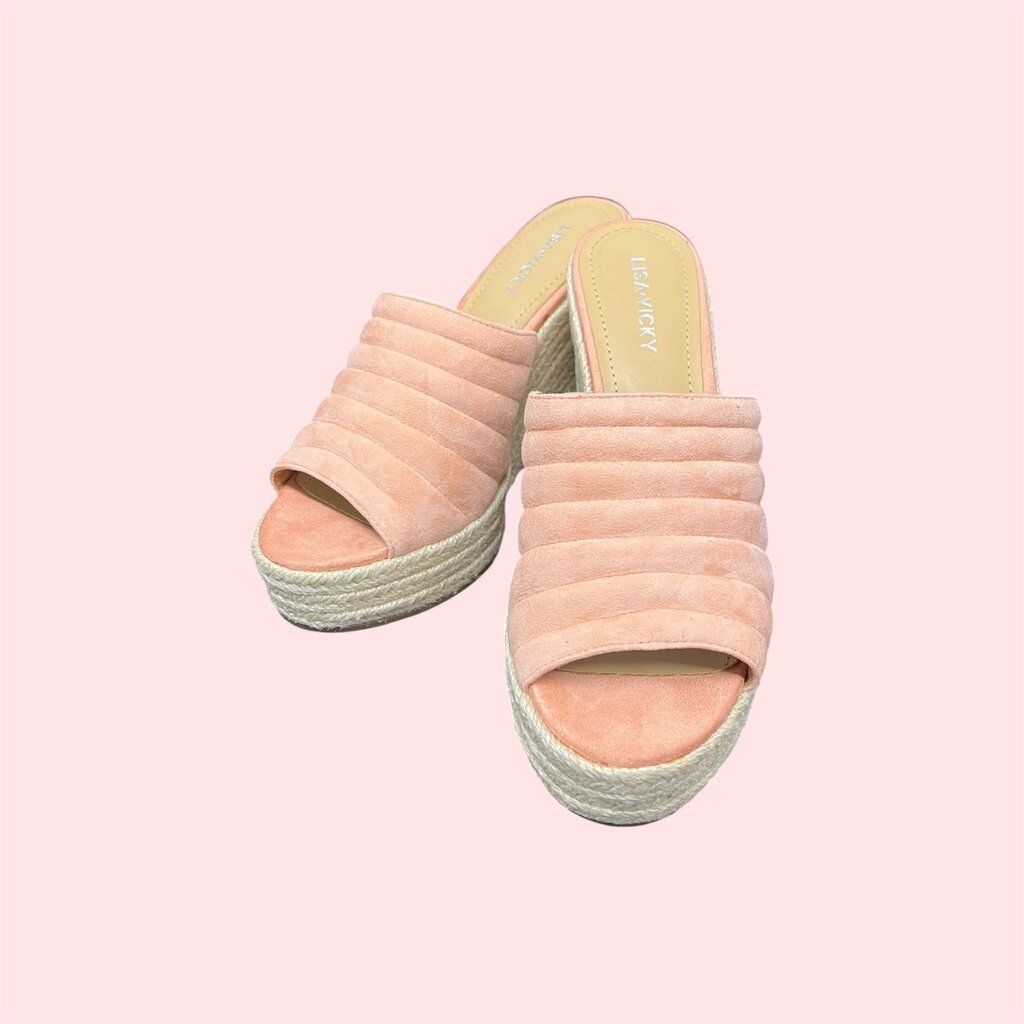 Lisa Vicky 7.5 Shoes... NWOT
