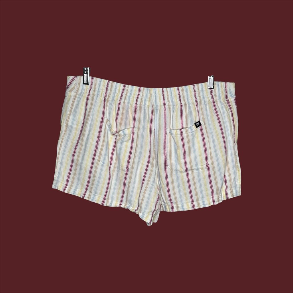 Gap XL Shorts