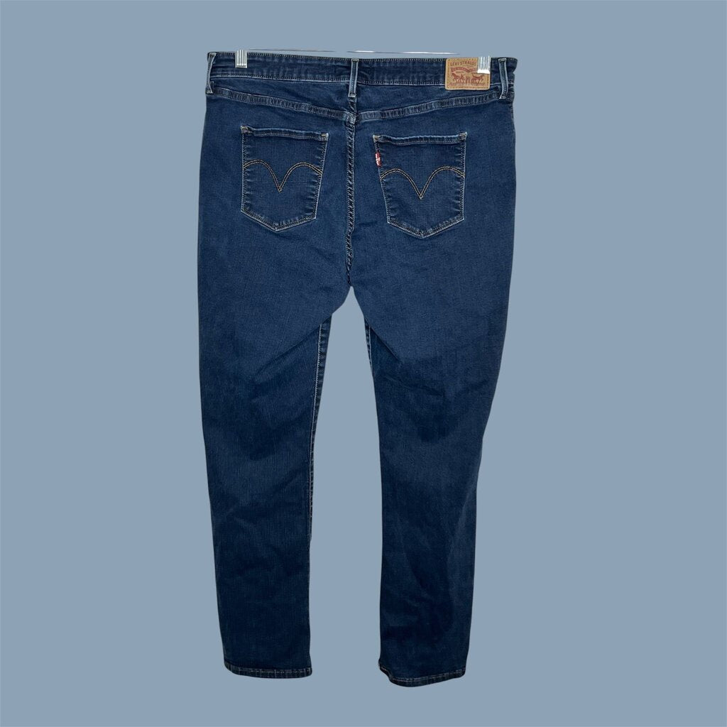 Levis 18 Jeans