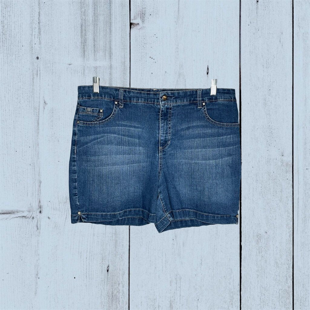Bandolino 16 Shorts