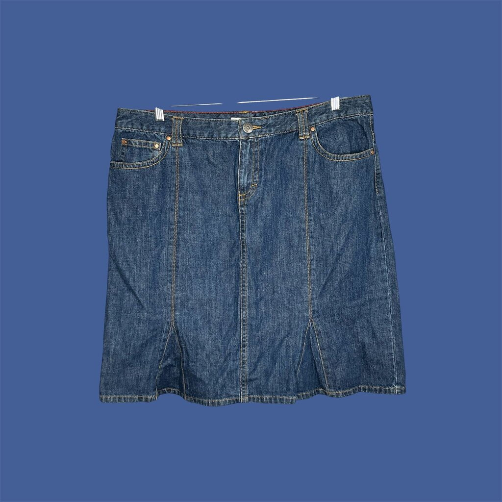 Tommy Hilfiger 18 Skirt