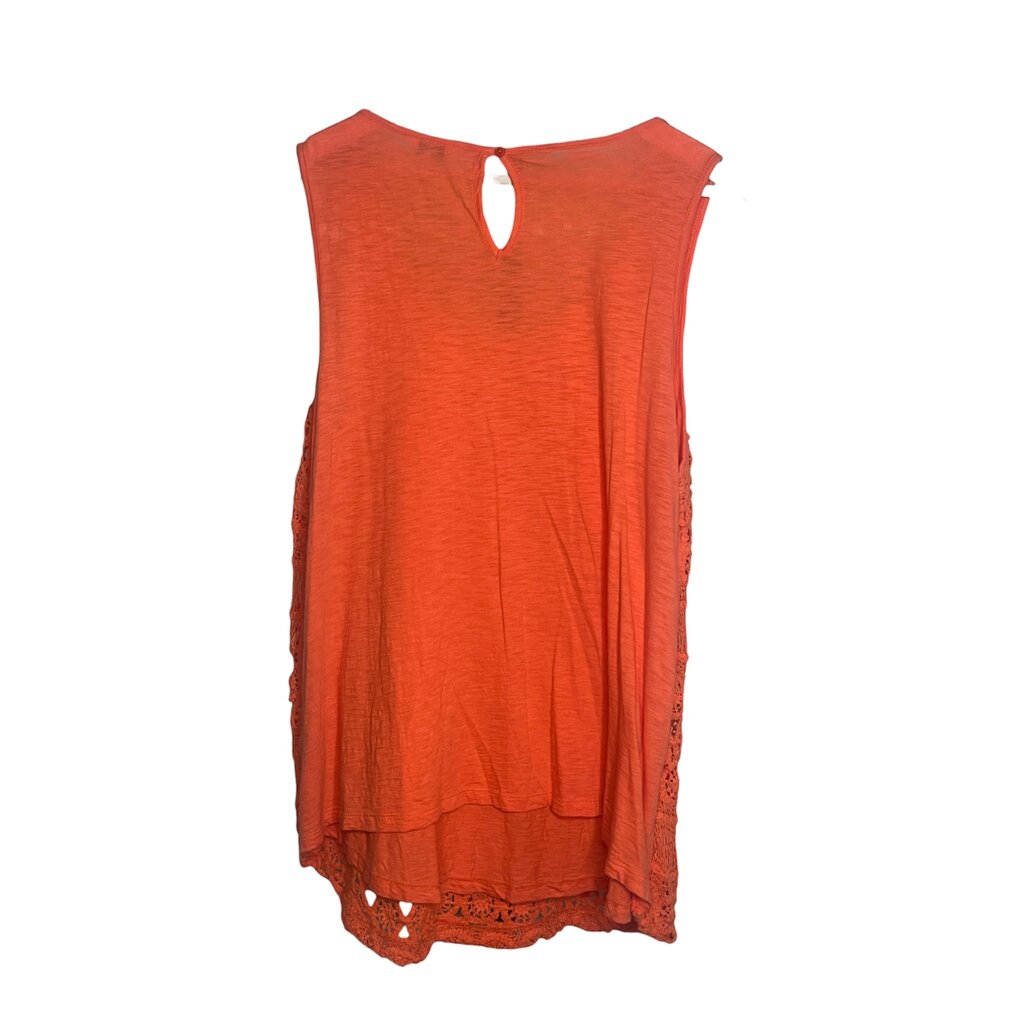 Crown & Ivy XL Top