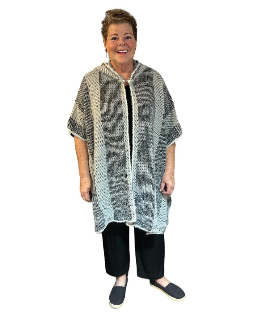 Davi & Dani Size 2X Poncho