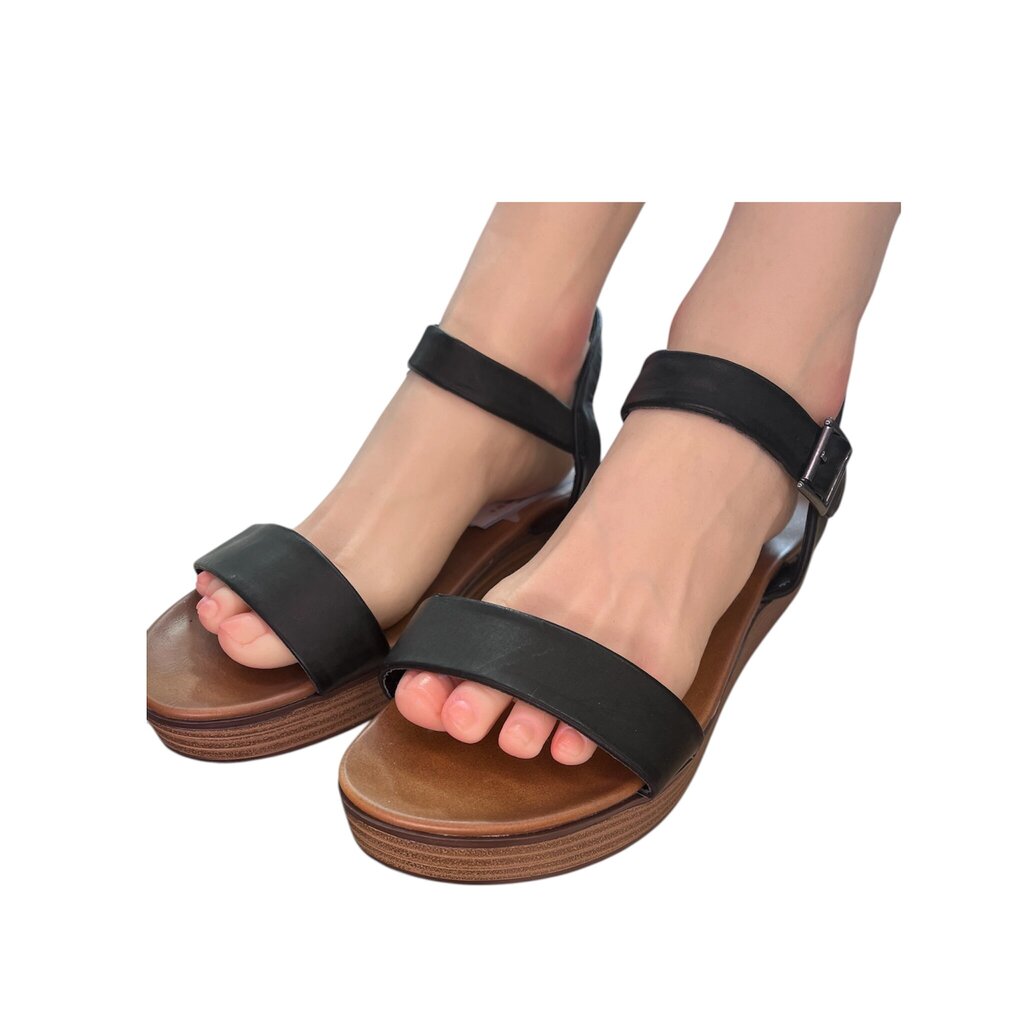 Rock & Candy SZ 11 Sandals