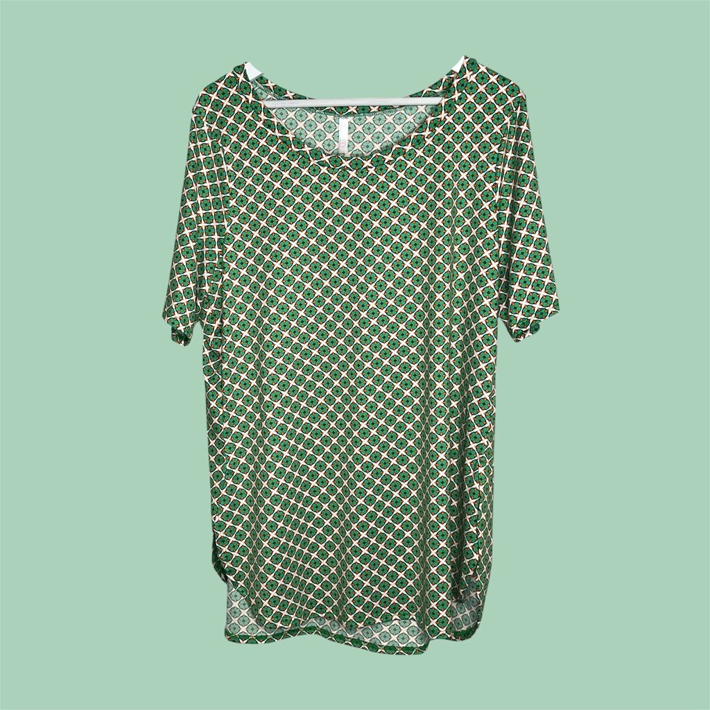 American Curvy 2X Top
