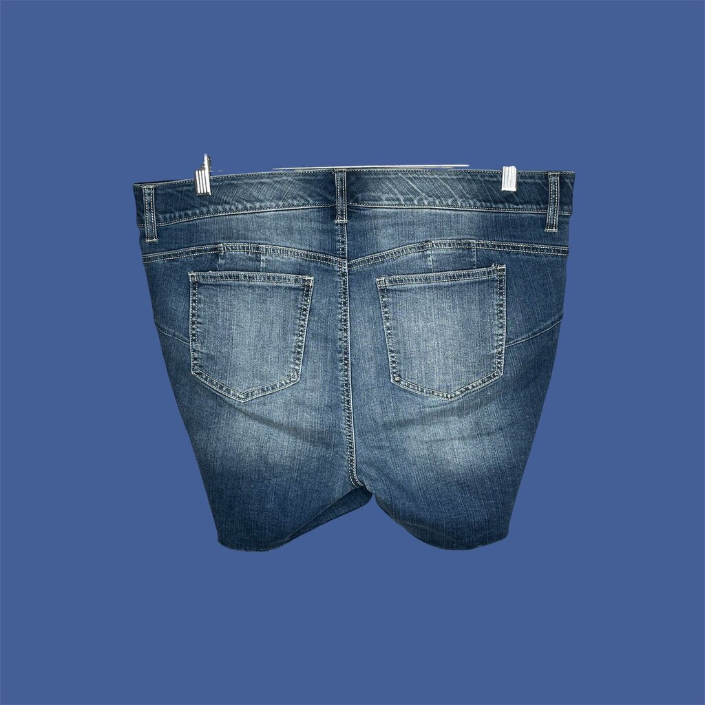 Torrid 16 Shorts