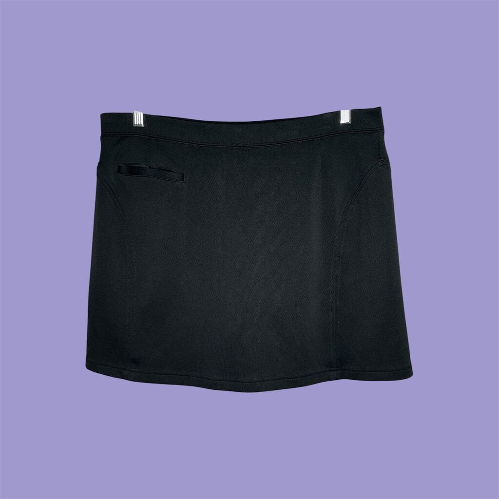 Izod XL Skort