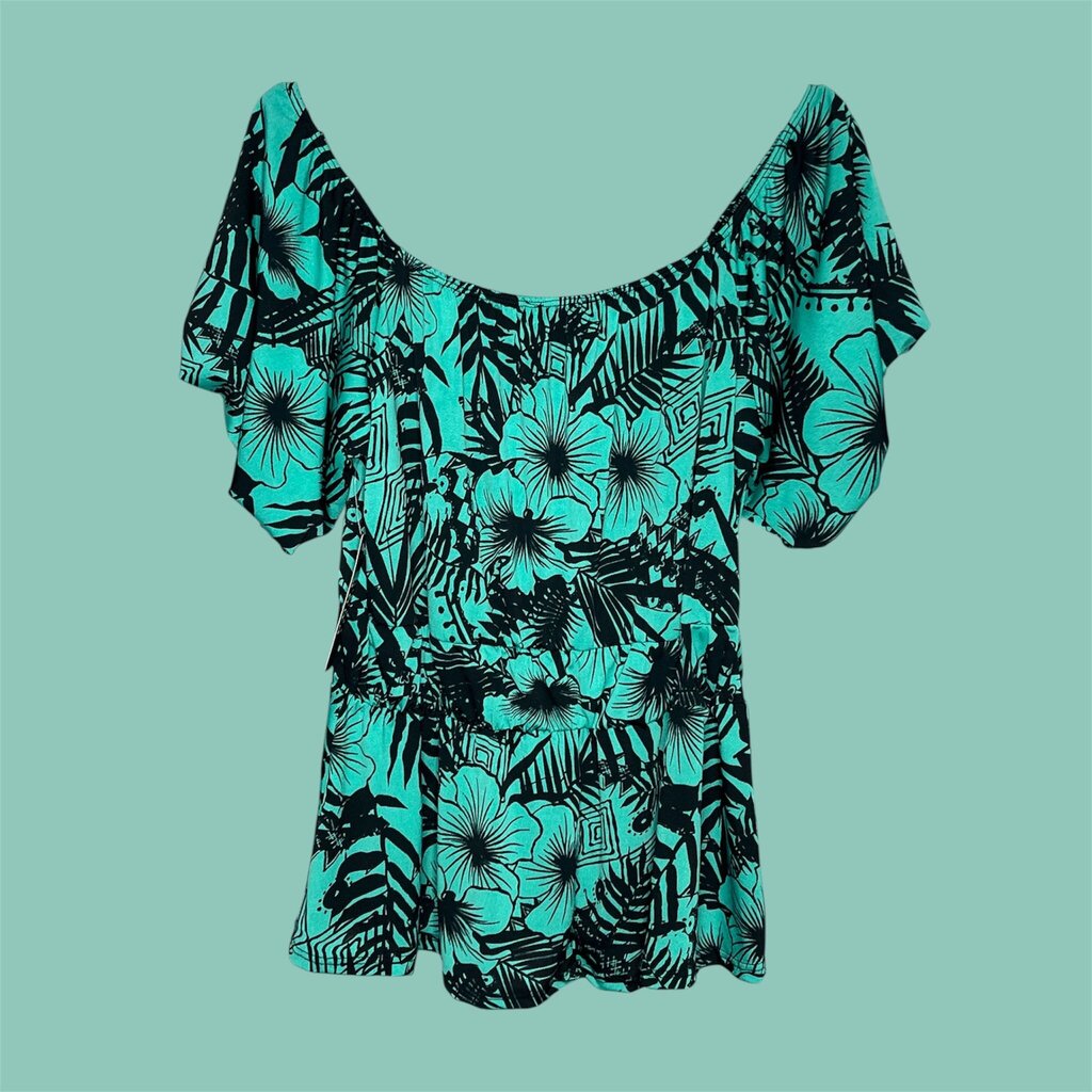 Poof XL Top..nwt