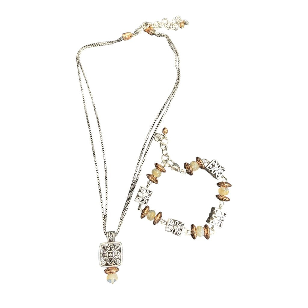 Brighton Neck Set