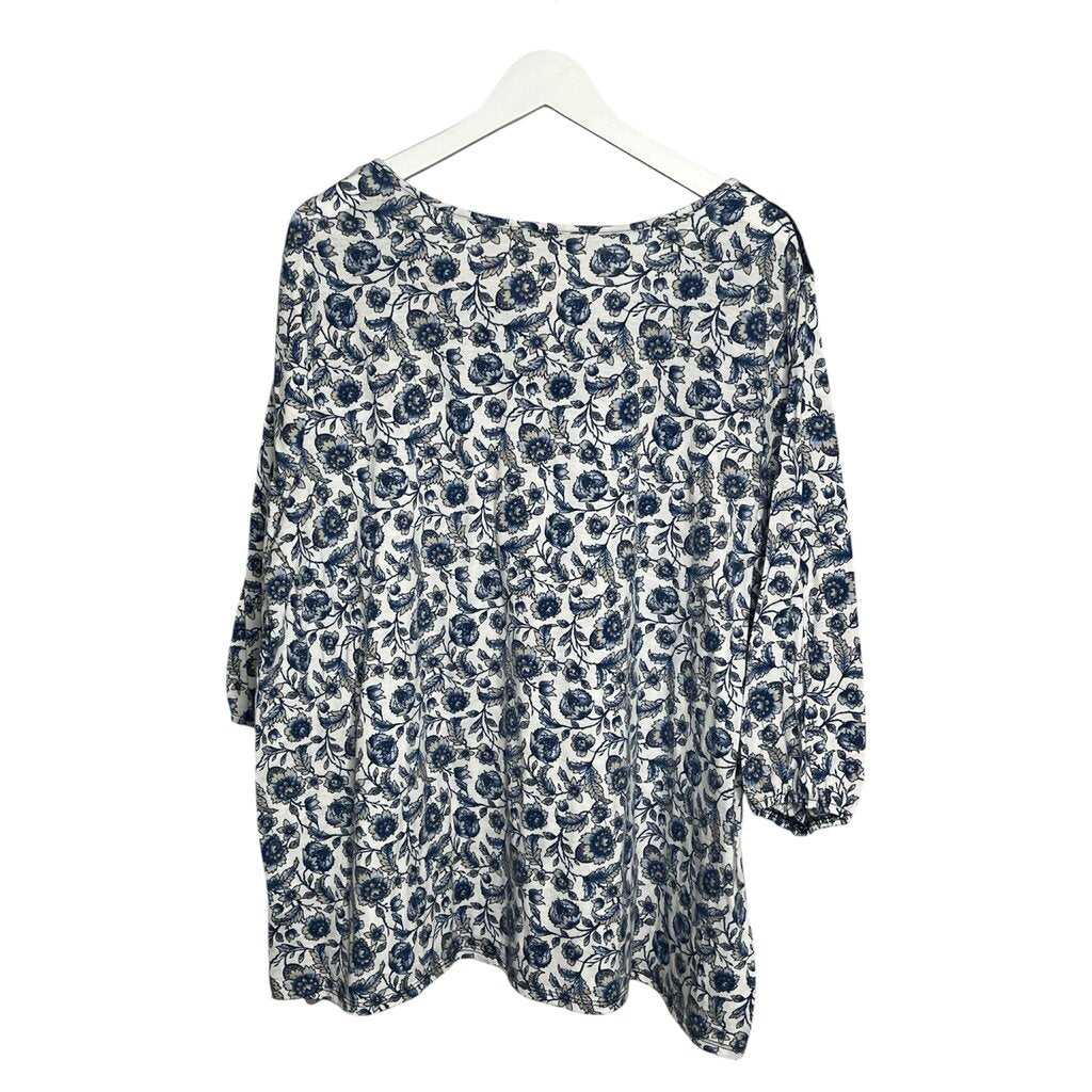 Absolutely Famous 2X Top