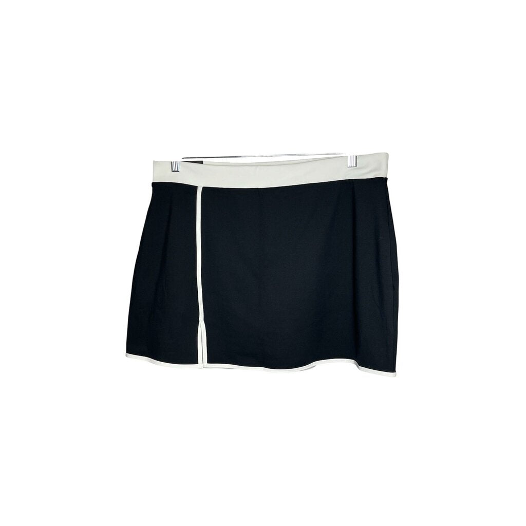 Gap XL Skort…NWT... MSRP $59.95