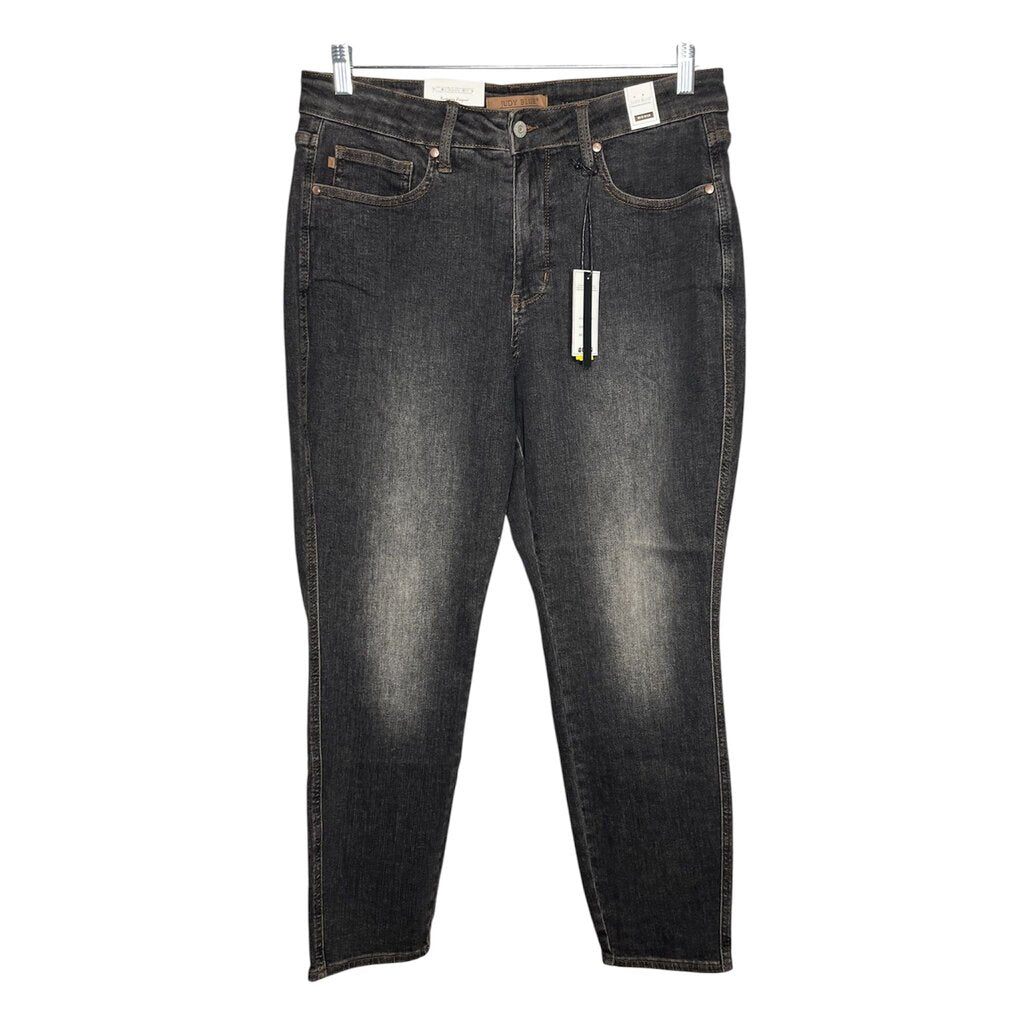 Judy Blue 16W Jeans... NWT