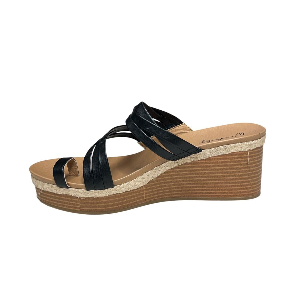 Wonderly 9.5 Sandals