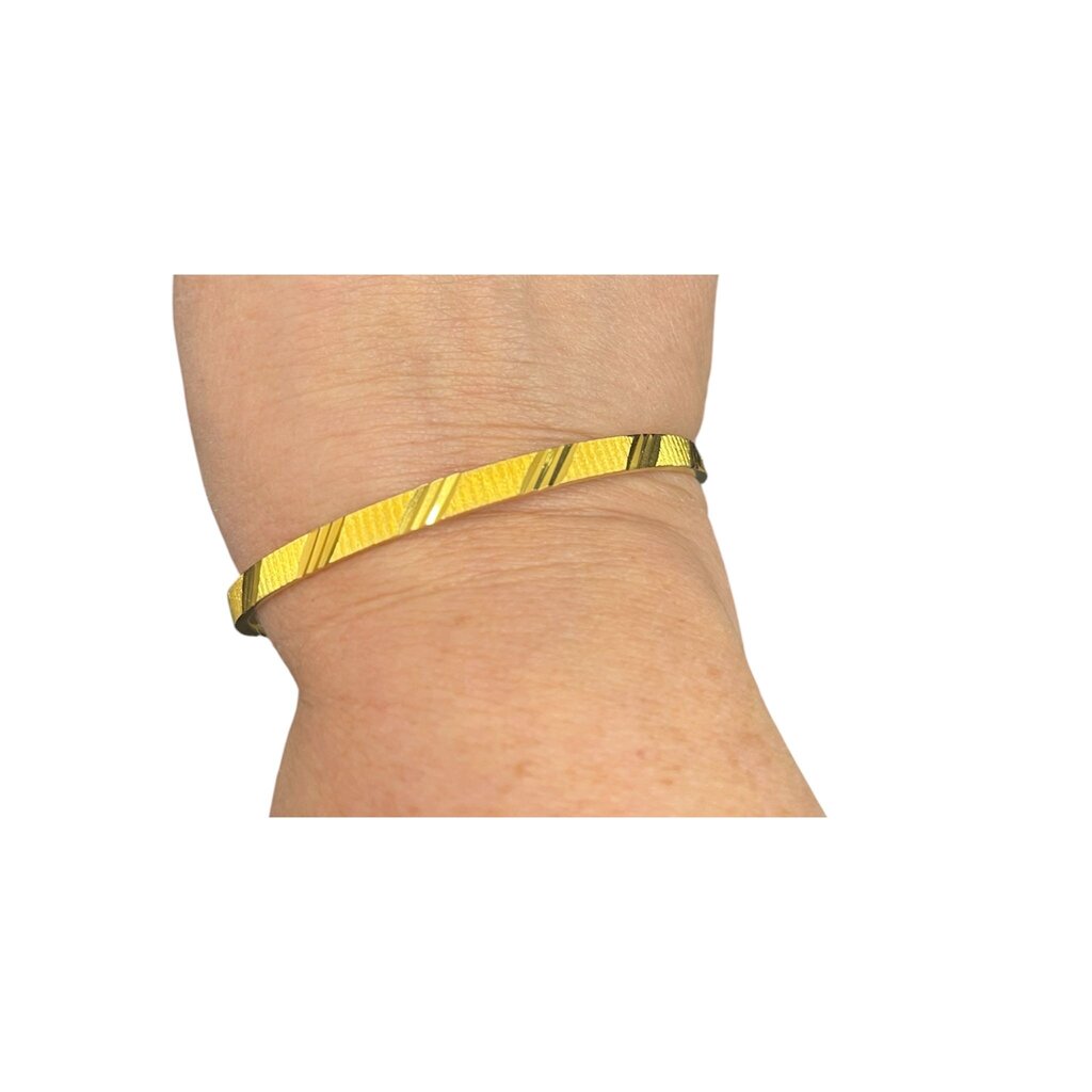 Monet Bangle