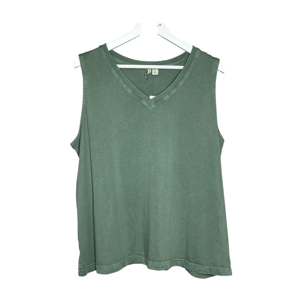 Live Well XL Top... NWT