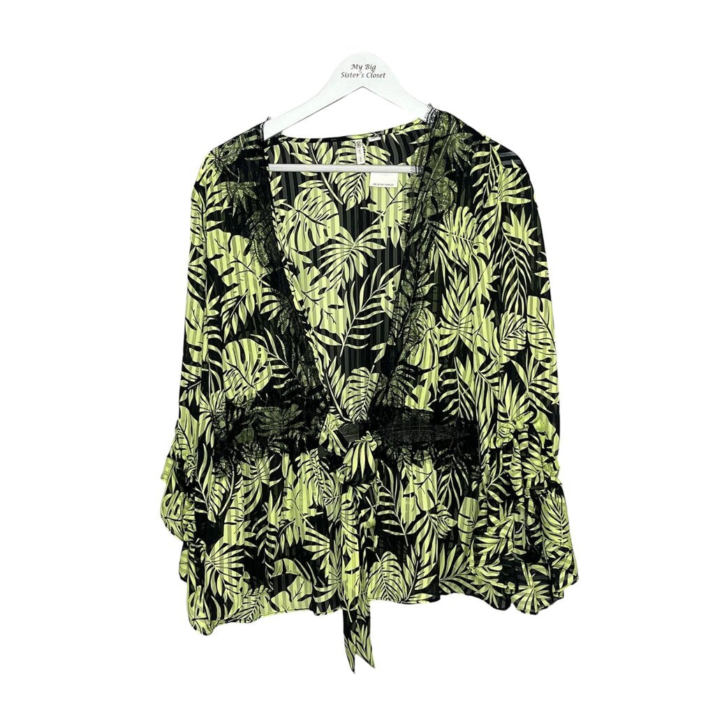 Cato XL Shrug..nwt