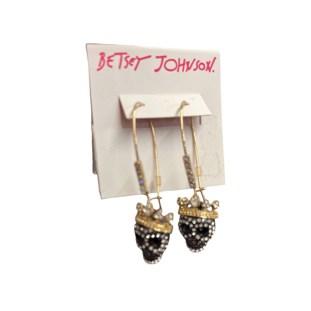 Betsy Johnson Skull Earrings... NWT... MSRP $45